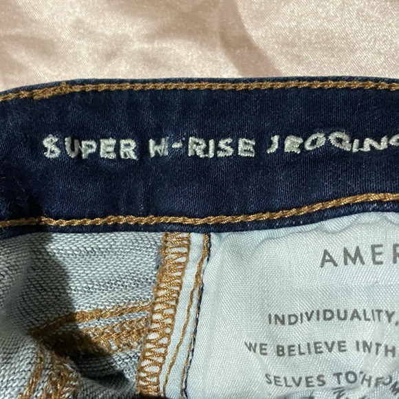 american eagle super high rise jegging 2 short - Picture 3 of 6